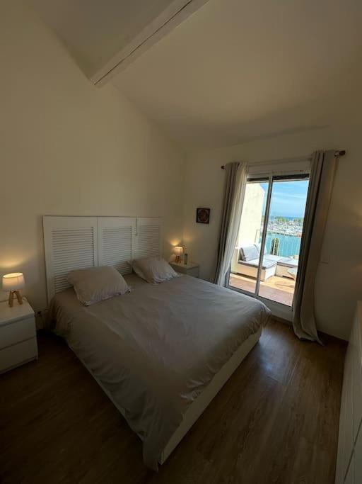 Ferienwohnung L'Atelier Marin Sur Le Port Des Marines Cogolin Exterior foto